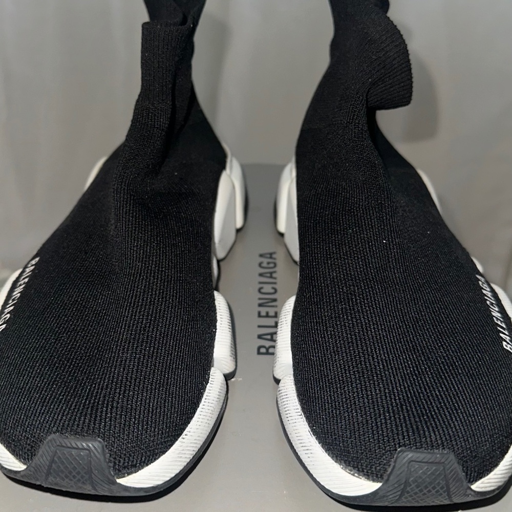 Balenciaga Speed 2.0 Sneakers - Picture 3 of 8